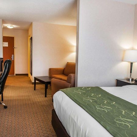 Comfort Suites Southport Екстер'єр фото