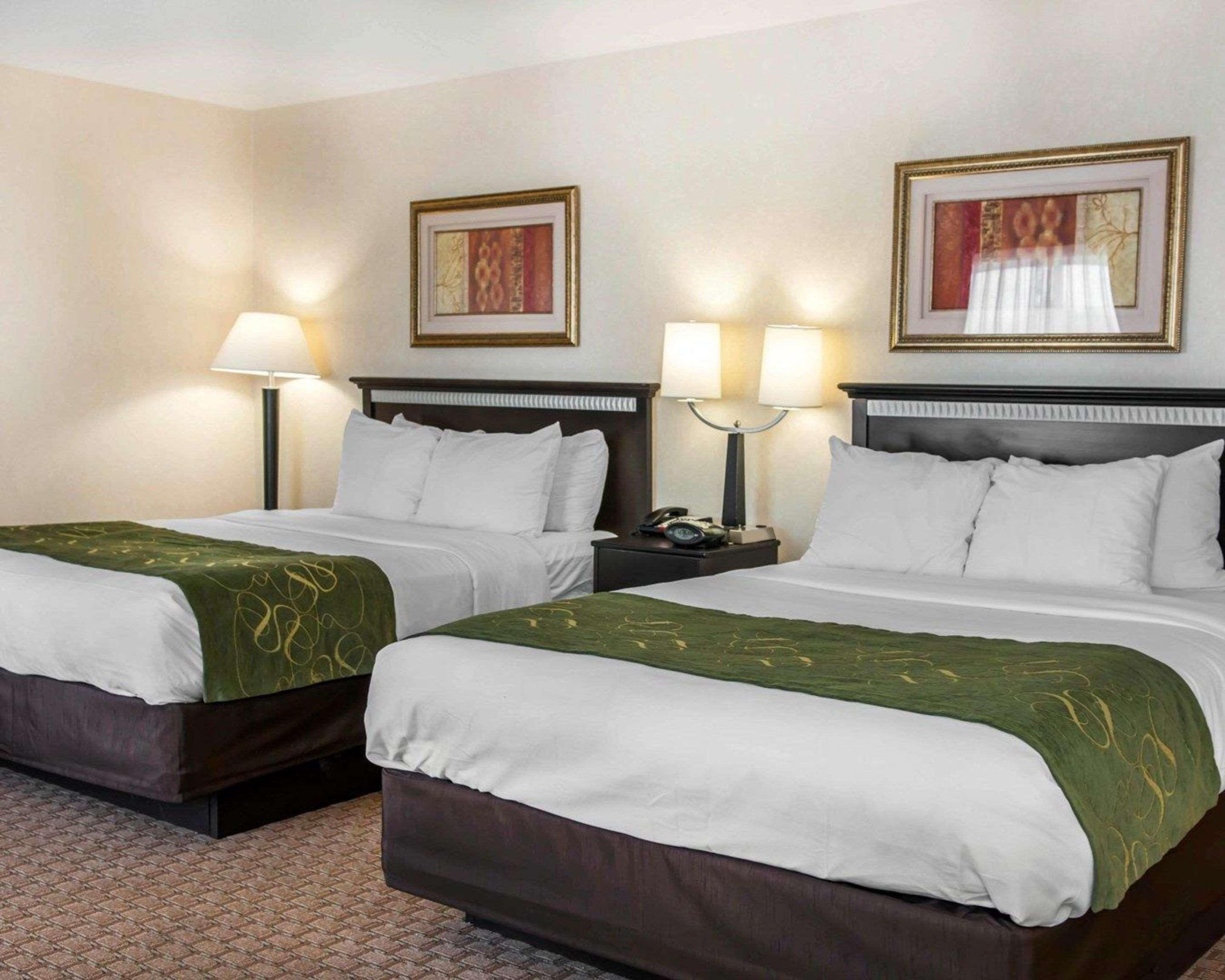 Comfort Suites Southport Екстер'єр фото