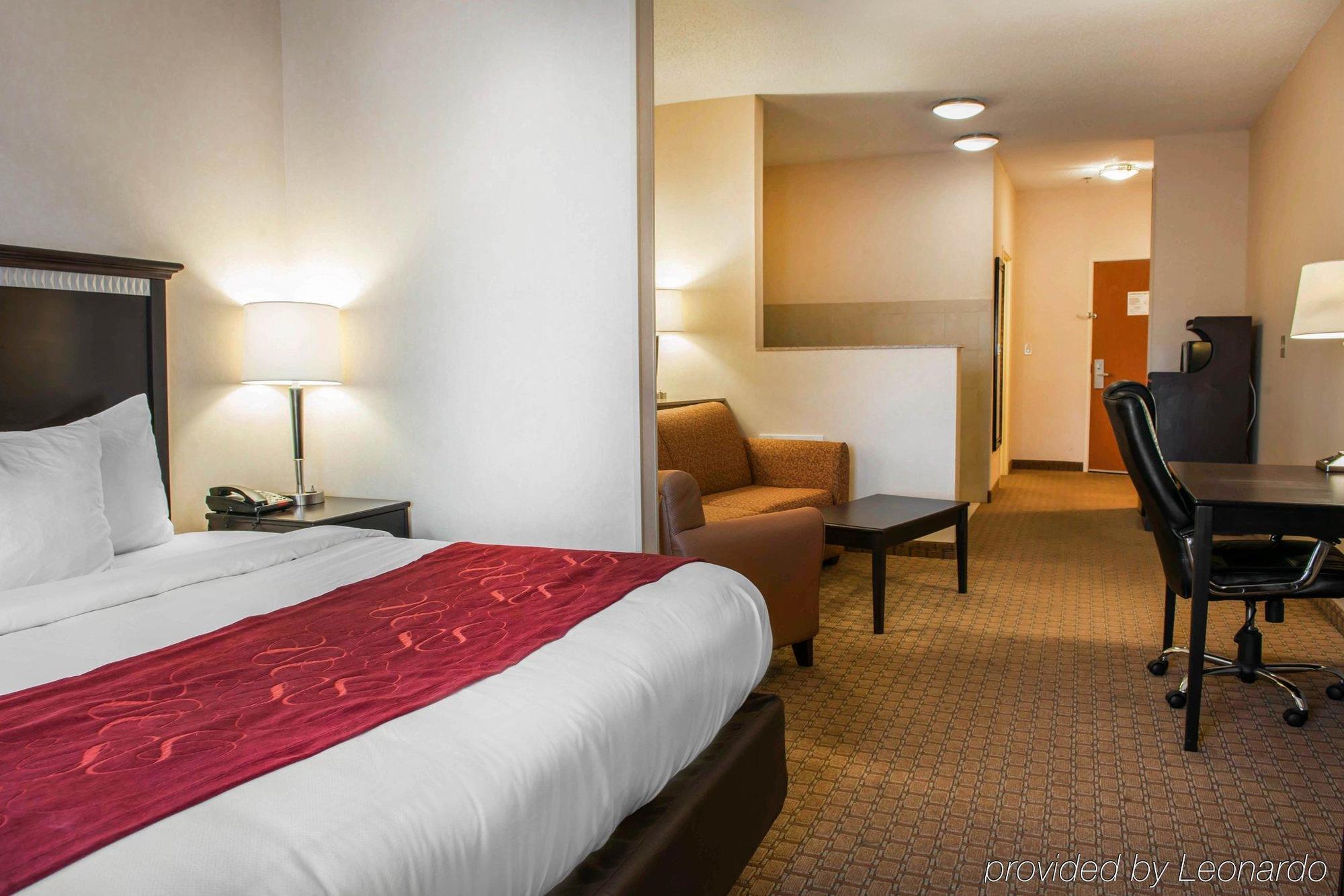 Comfort Suites Southport Екстер'єр фото