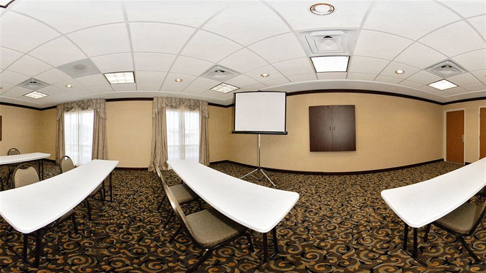 Comfort Suites Southport Екстер'єр фото