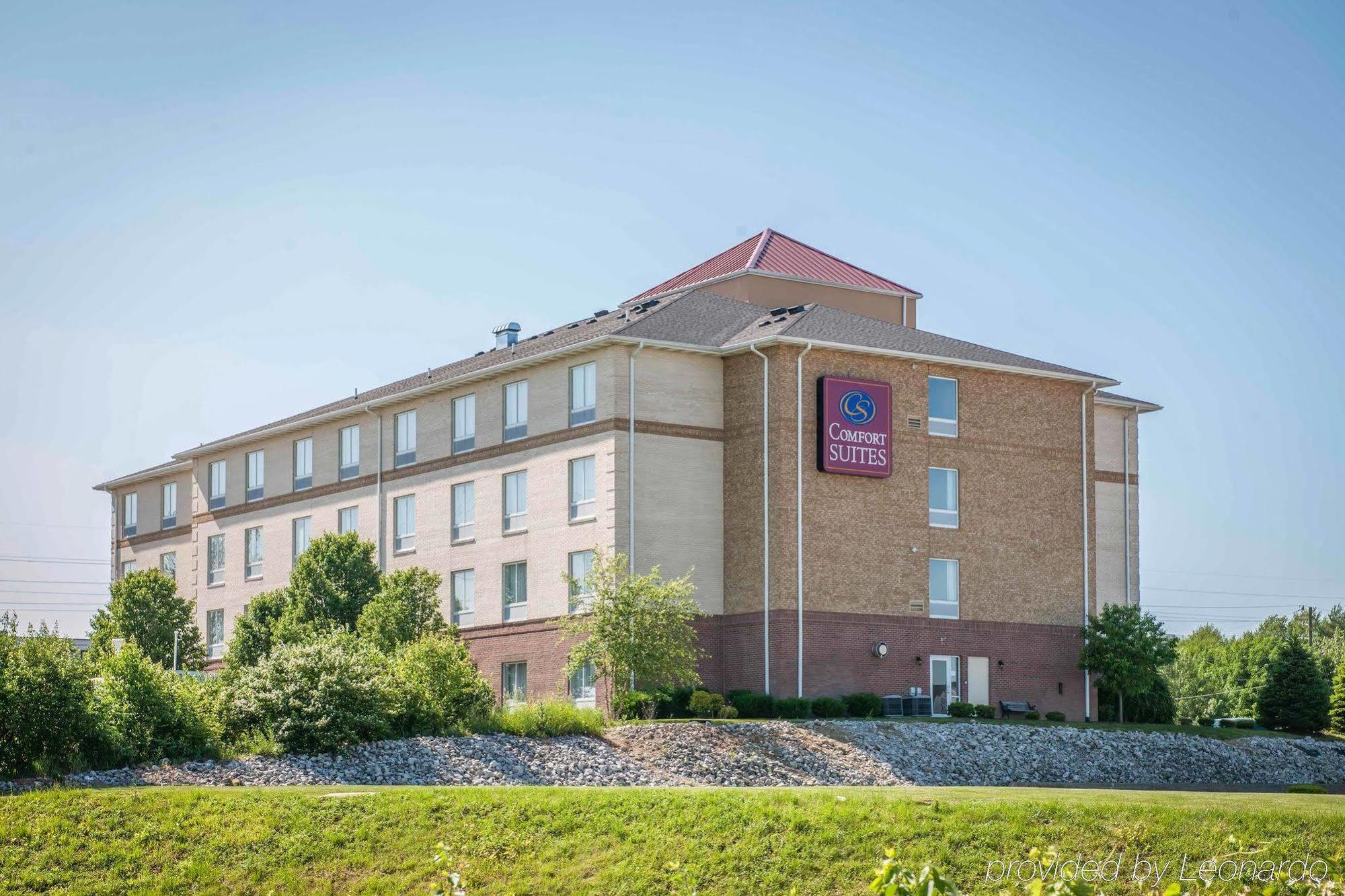 Comfort Suites Southport Екстер'єр фото